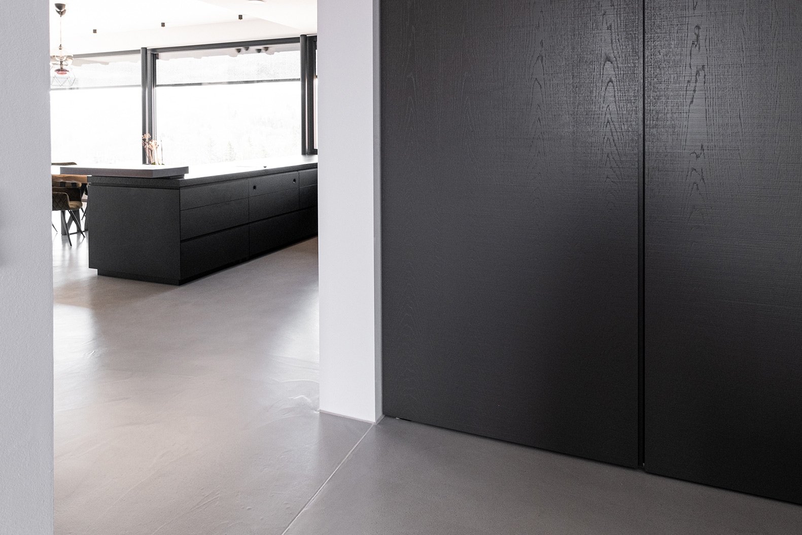 344.1a-Breitenthaler-via-Total-Solution---dark-wooden-interior-door.jpg