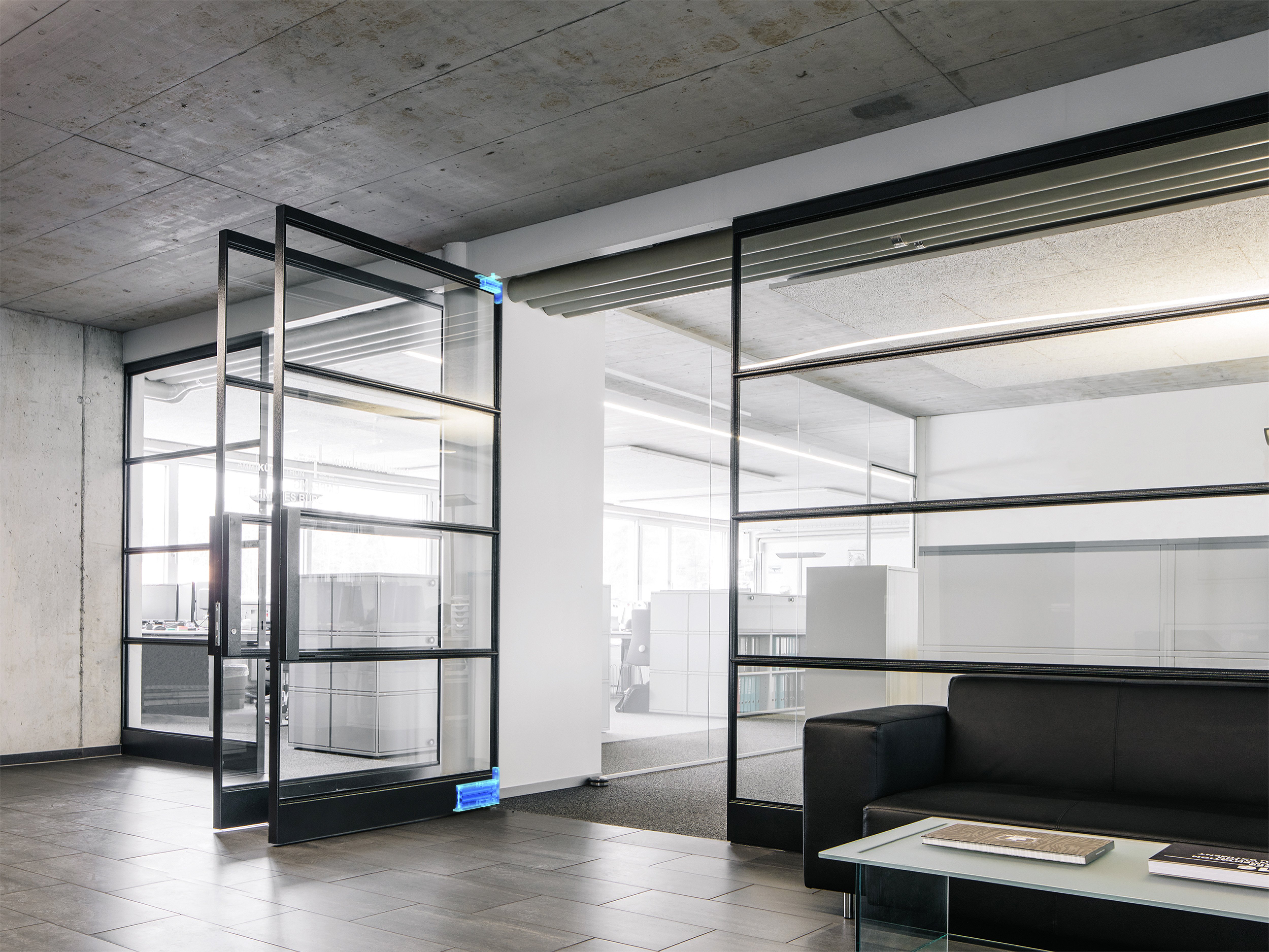 Steel glass pivot door with the FritsJurgens pivot hinge system