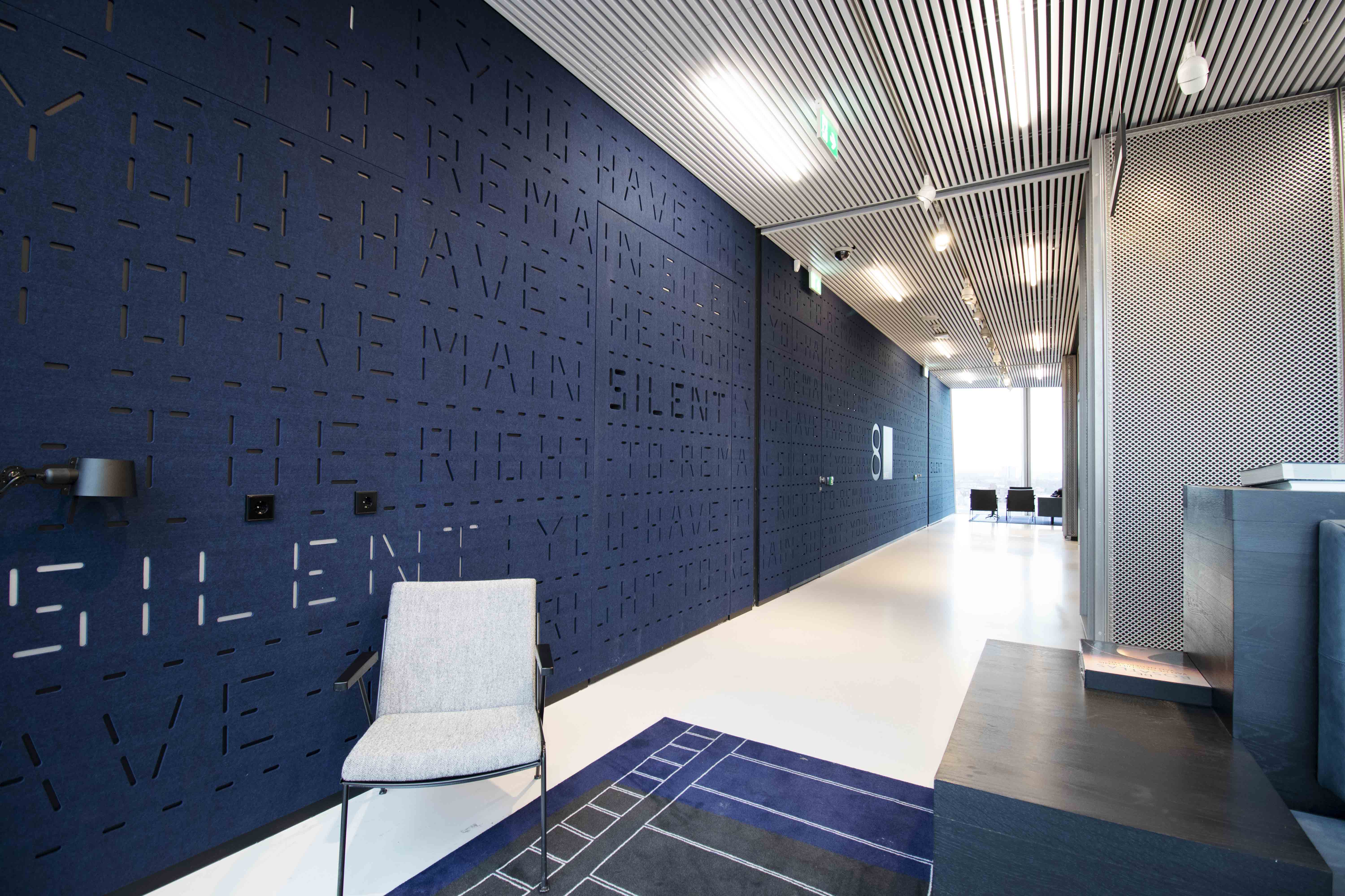 248.7-Forum-Groningen-soundproof-pivot-doors-designed-by-DeMunnik-DeJong-Steinhauser-architects-and-&Prast&Hooft---FritsJurgens-pivot-hinges-Inside.jpg