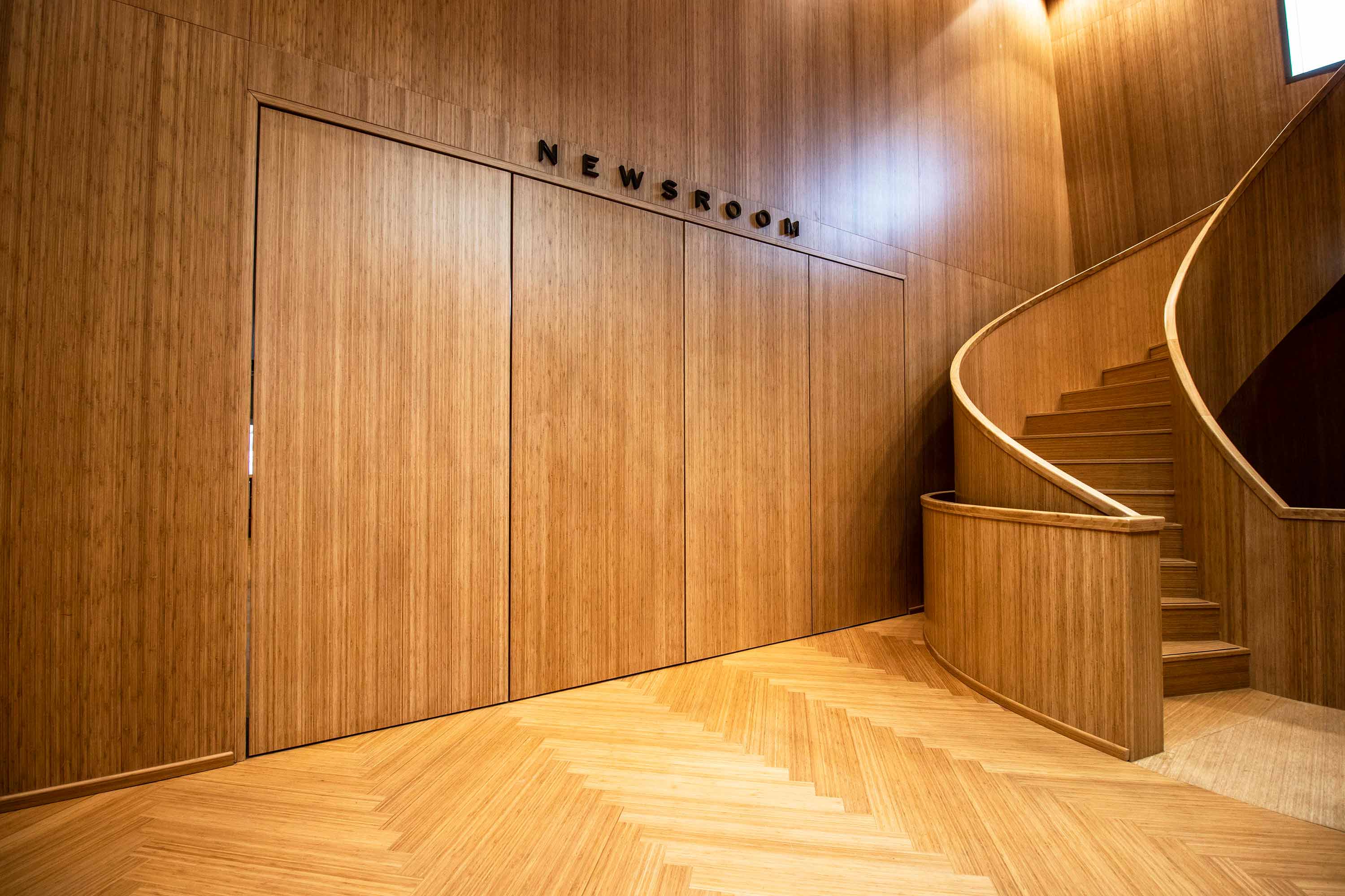 258.4-Groninger-Forum-bamboo-pivot-doors-designed-by-NL-Architects---FritsJurgens-pivot-hinges-Inside.jpg