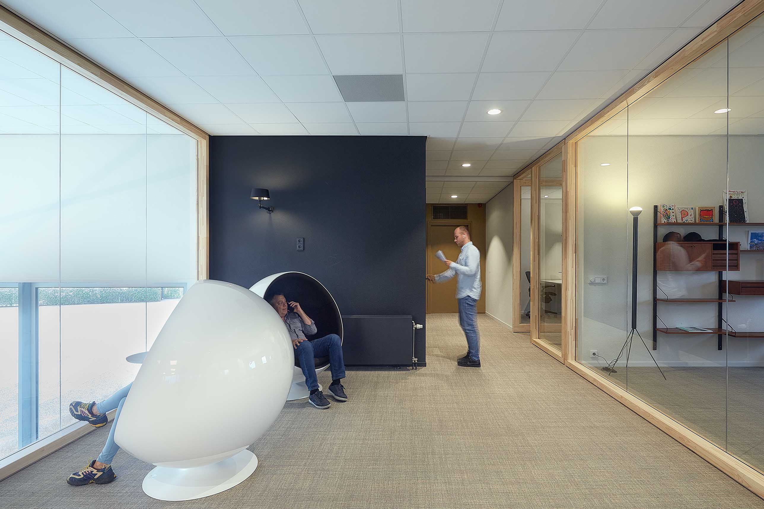 369.-Office-FritsJurgens---doors-by-Harryvan-Interieurbouw---photography-by-Gerard-van-der-Beek22.jpeg