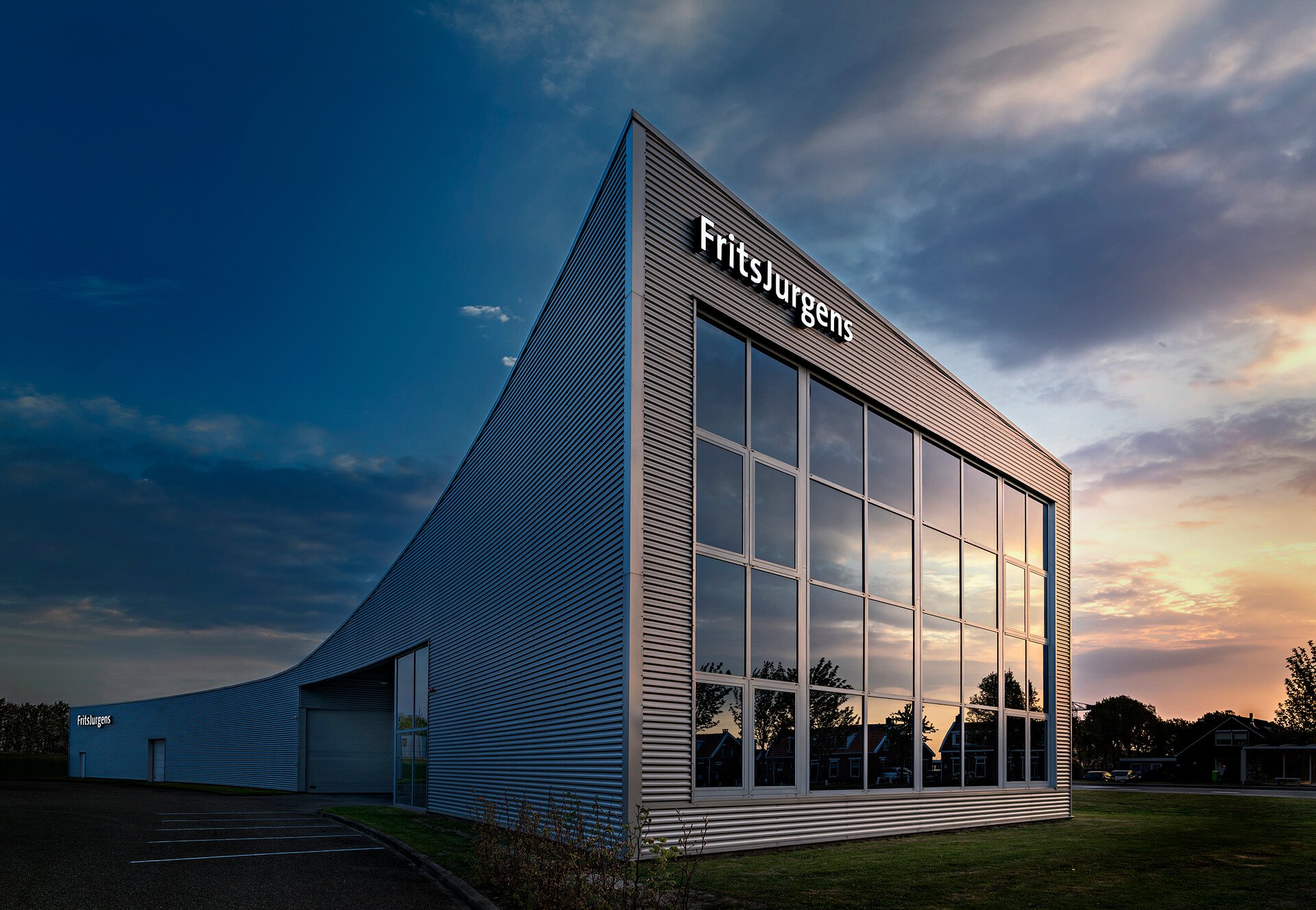 FritsJurgens' pivot hinges Choose unparalleled door movement