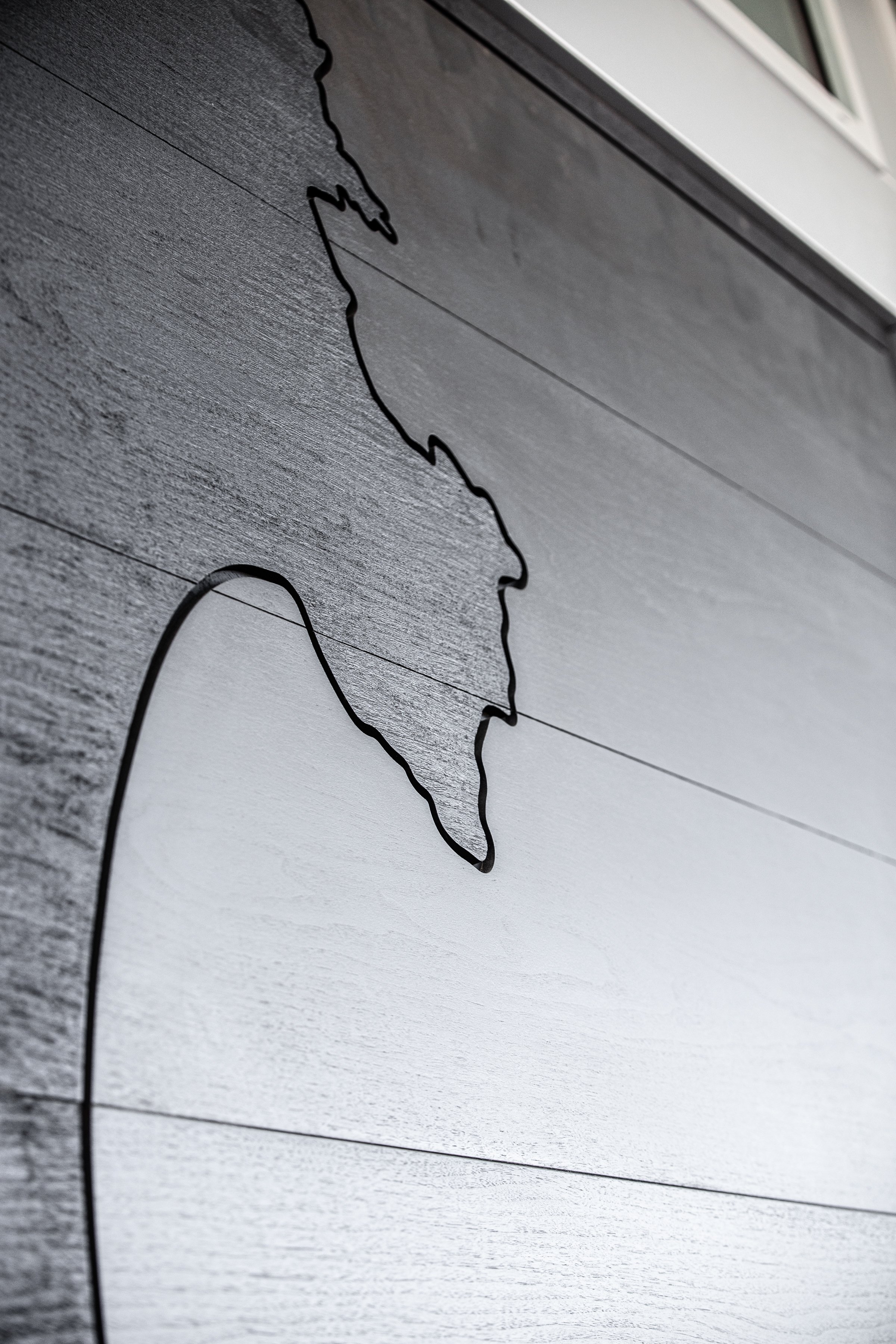 380.17-White-oak-exterior-door.-Monterey-Bay-Map-California-project.jpg