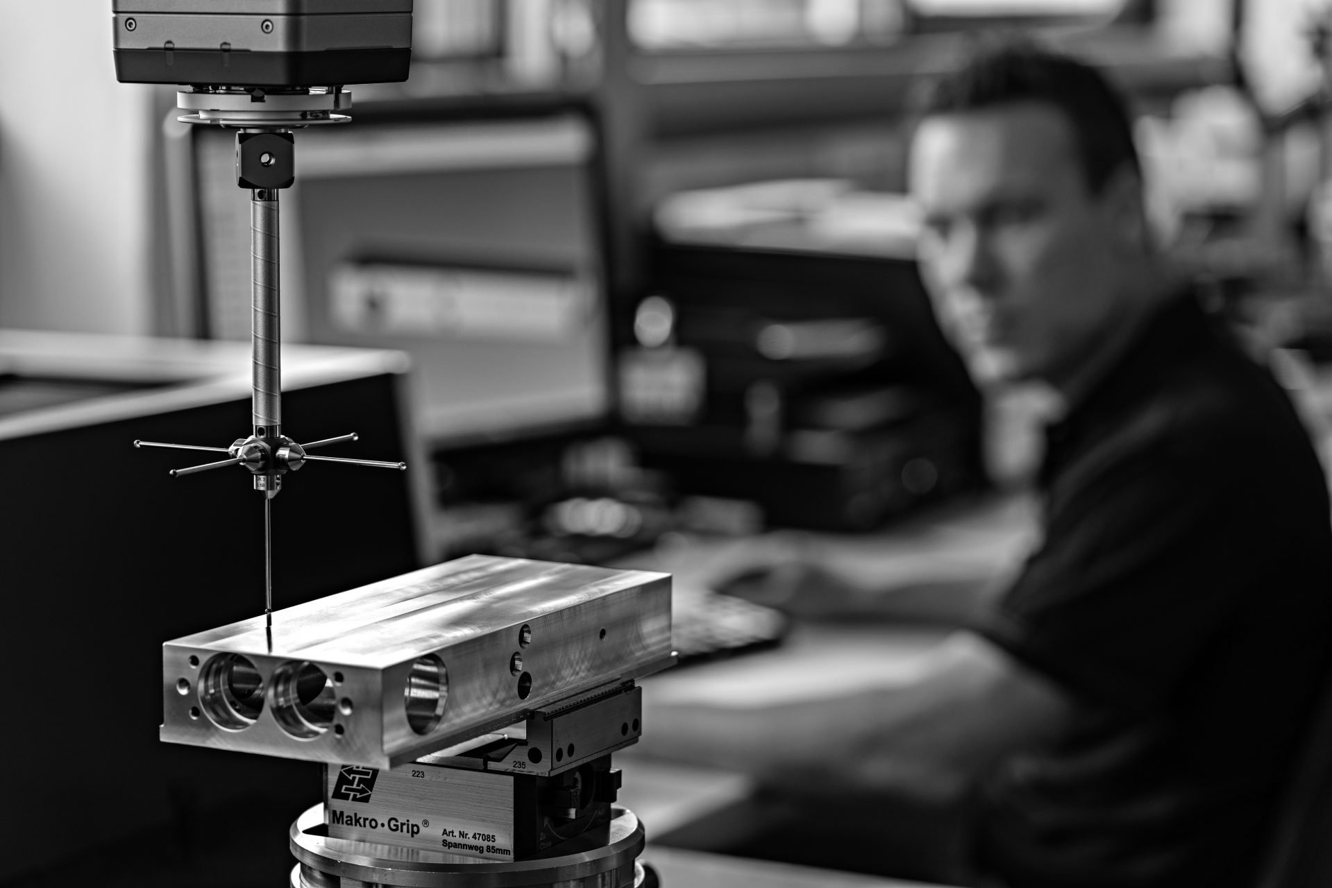 pivot-tur-scharnier-produktion-fritsjurgens.jpg