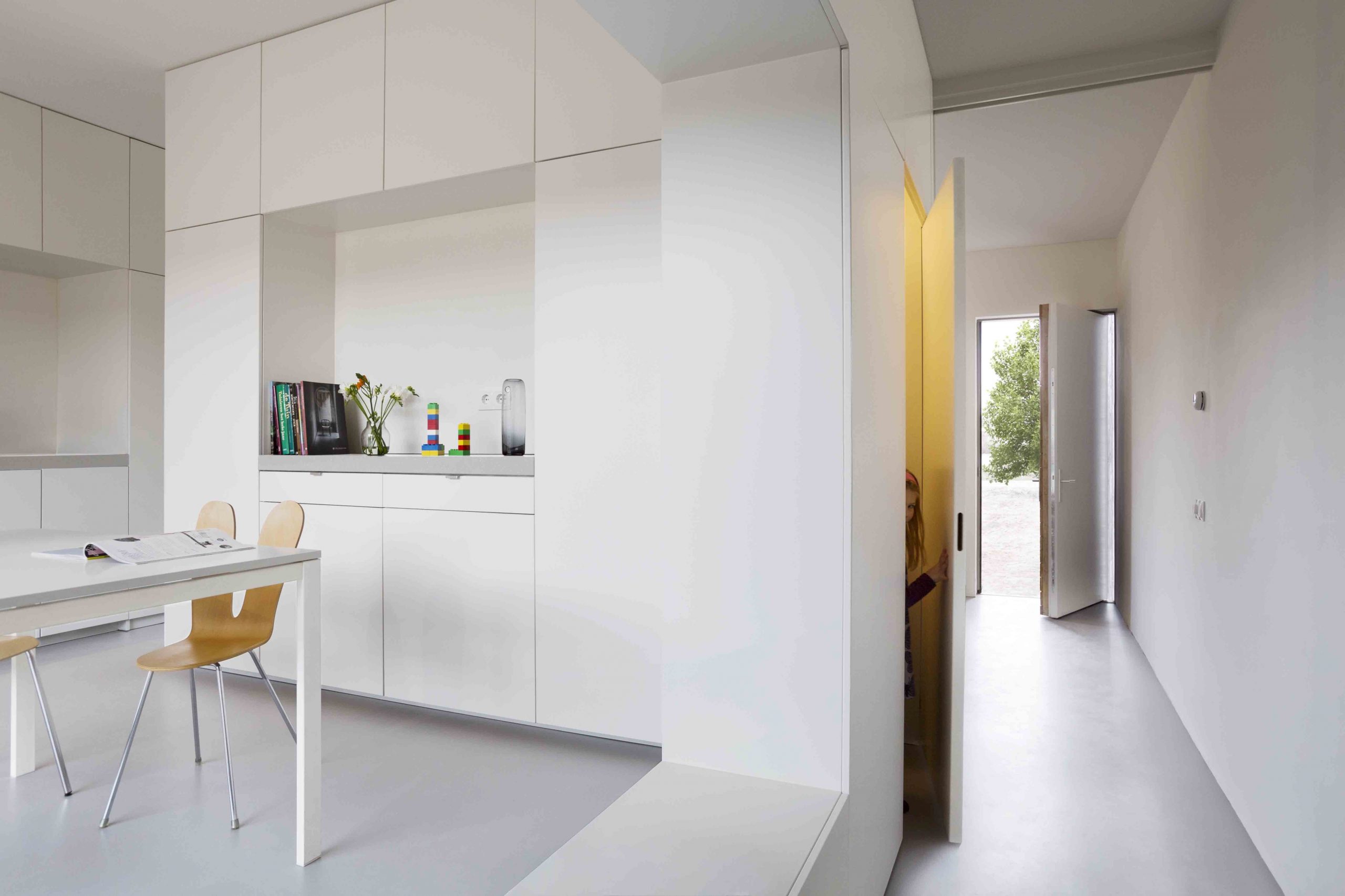 invisible-pivot-hinges-house-scaled.jpg